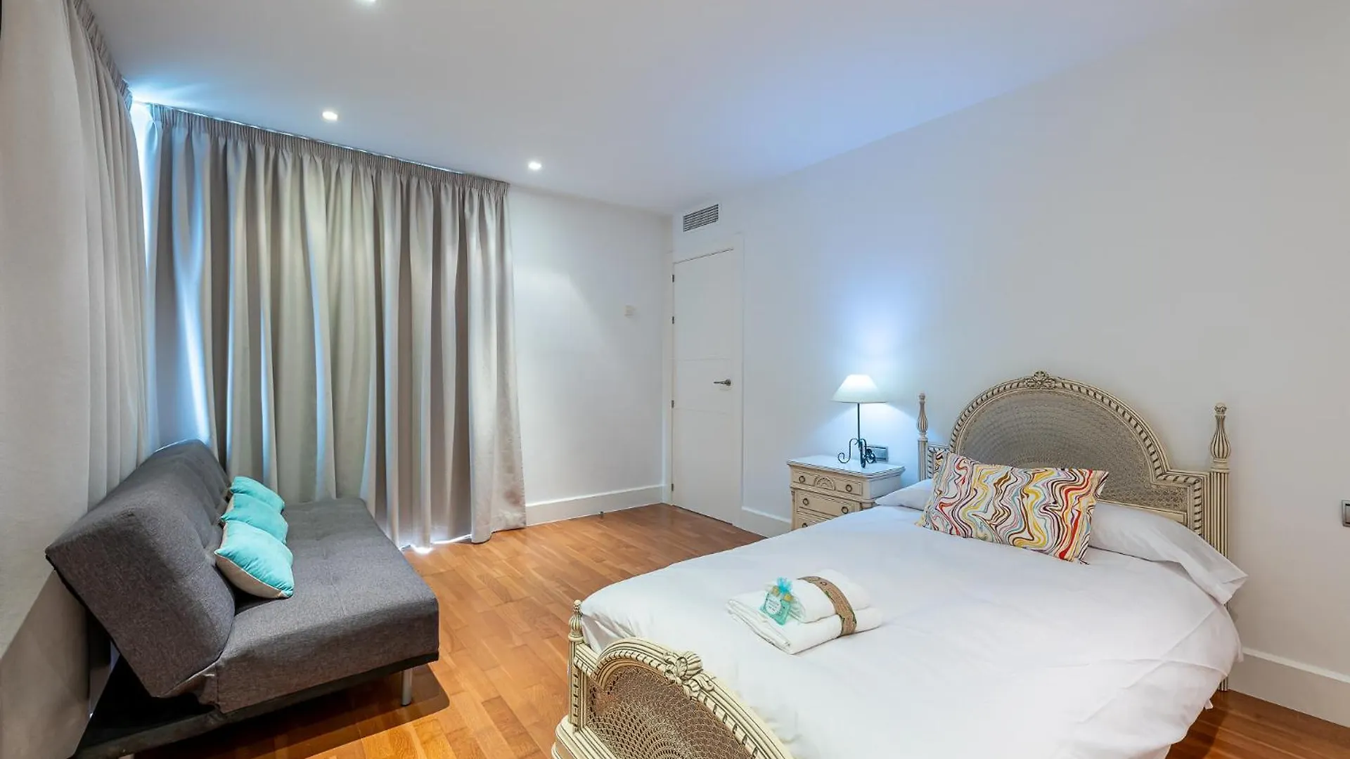 797 Holiday Rentals - Hermosa Villa En Playamar Torremolinos Spagna