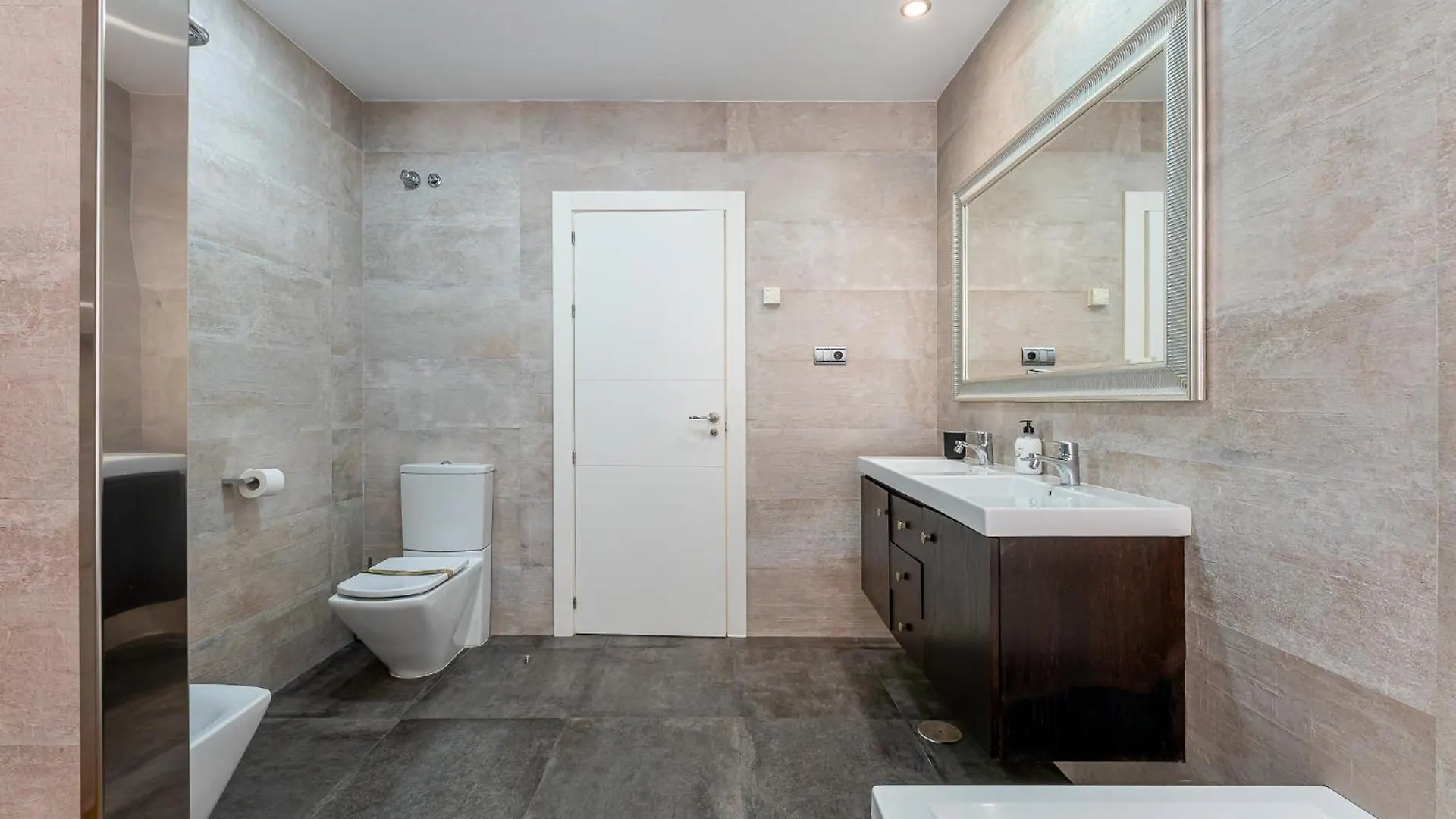 797 Holiday Rentals - Hermosa Villa En Playamar Torremolinos